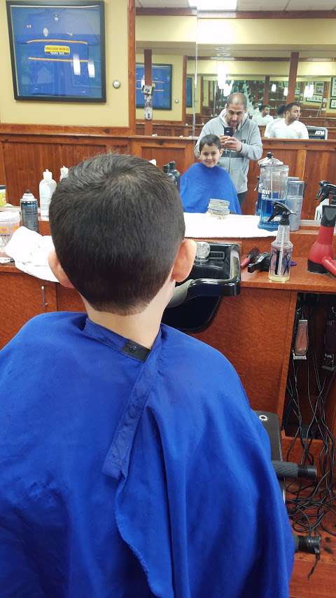 Jobs in Lorenzo's Haircutting - reviews